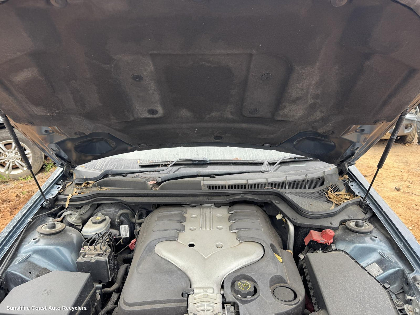 2008 Holden Commodore Bonnet Hinge Strut