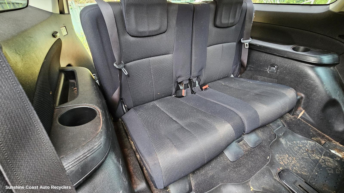 2008-2015 Subaru Liberty 3rd Seat