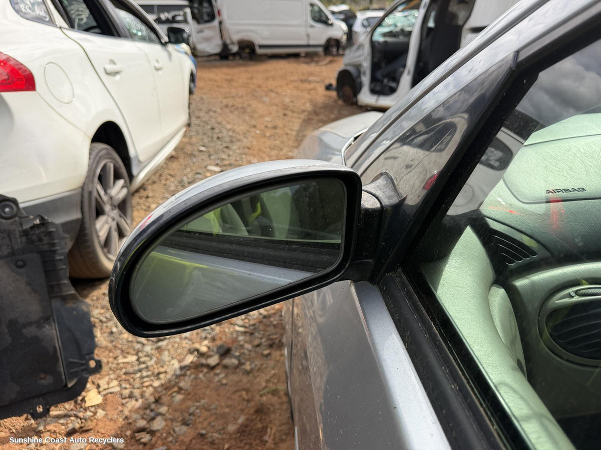 2001-2005 Ford Focus Left Door Mirror