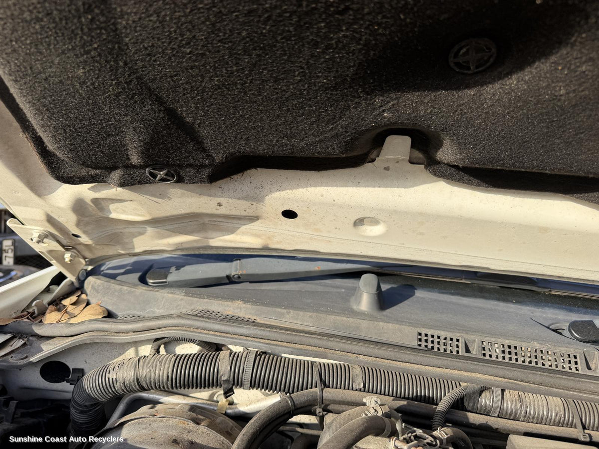 2005-2013 Nissan Pathfinder Wiper Arm