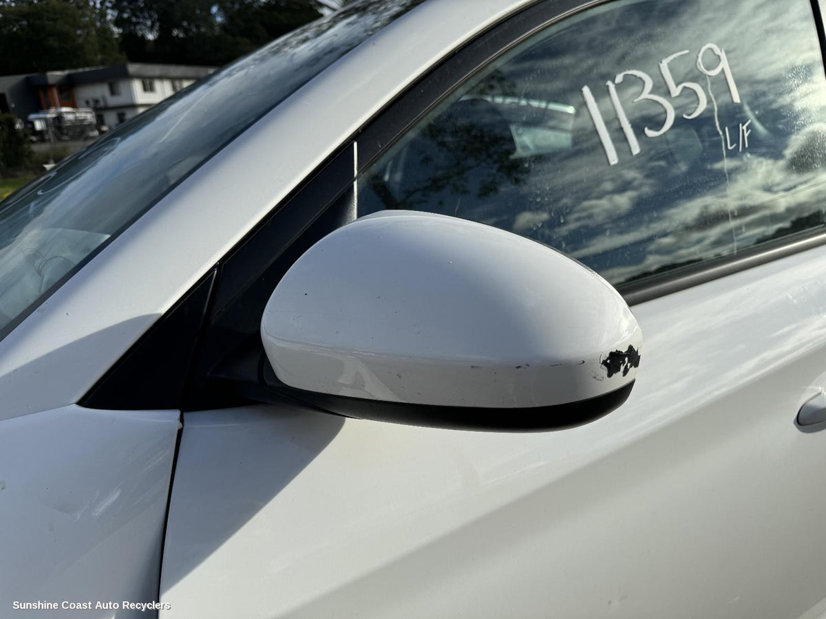2015-2018 Hyundai Tucson Left Door Mirror