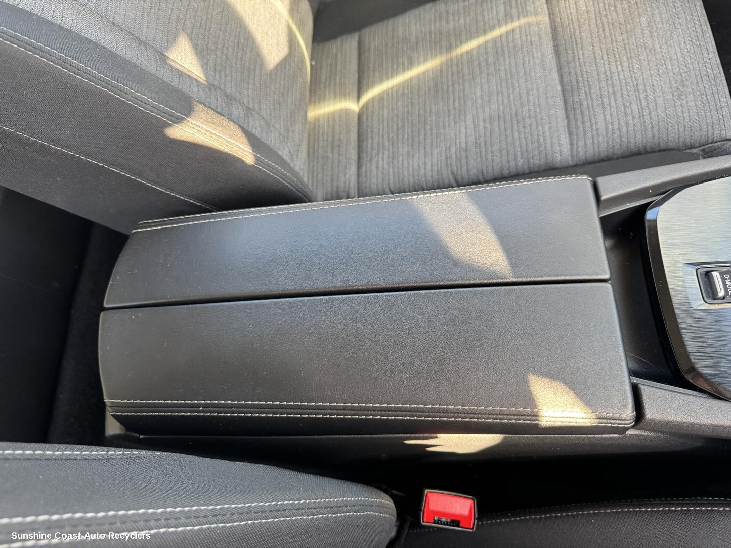 2022-2026 Nissan Xtrail Console
