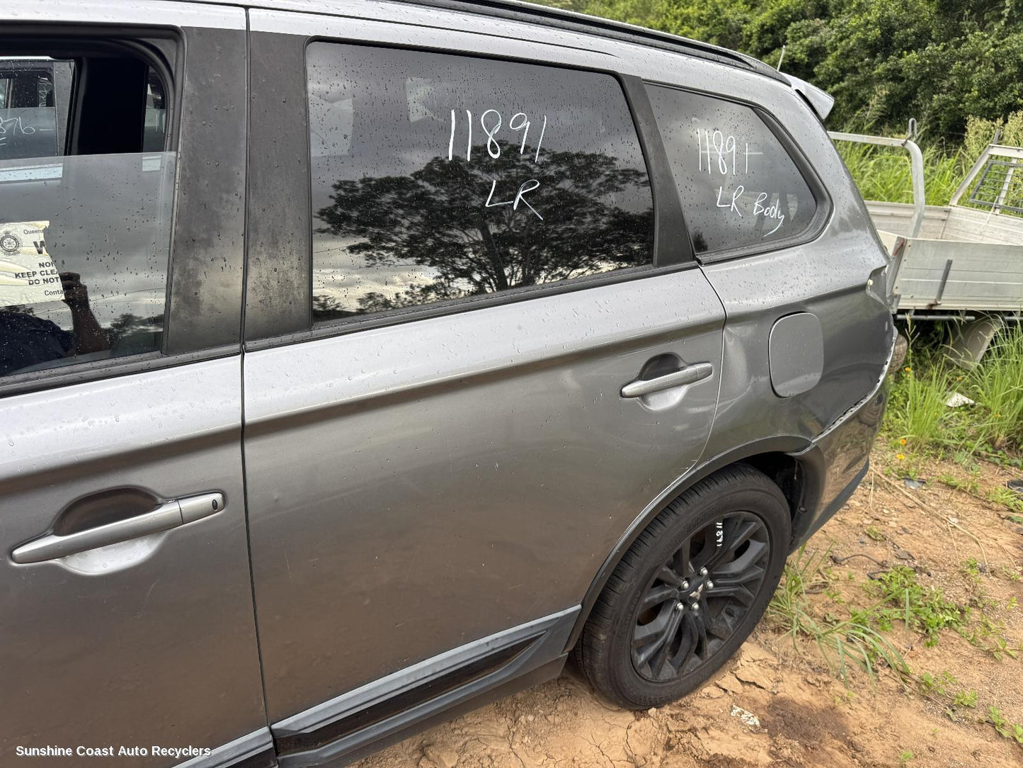 2018 Mitsubishi Outlander Left Rear Door Sliding
