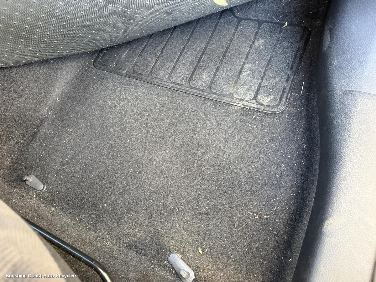 2012-2017 Nissan Pulsar Carpet