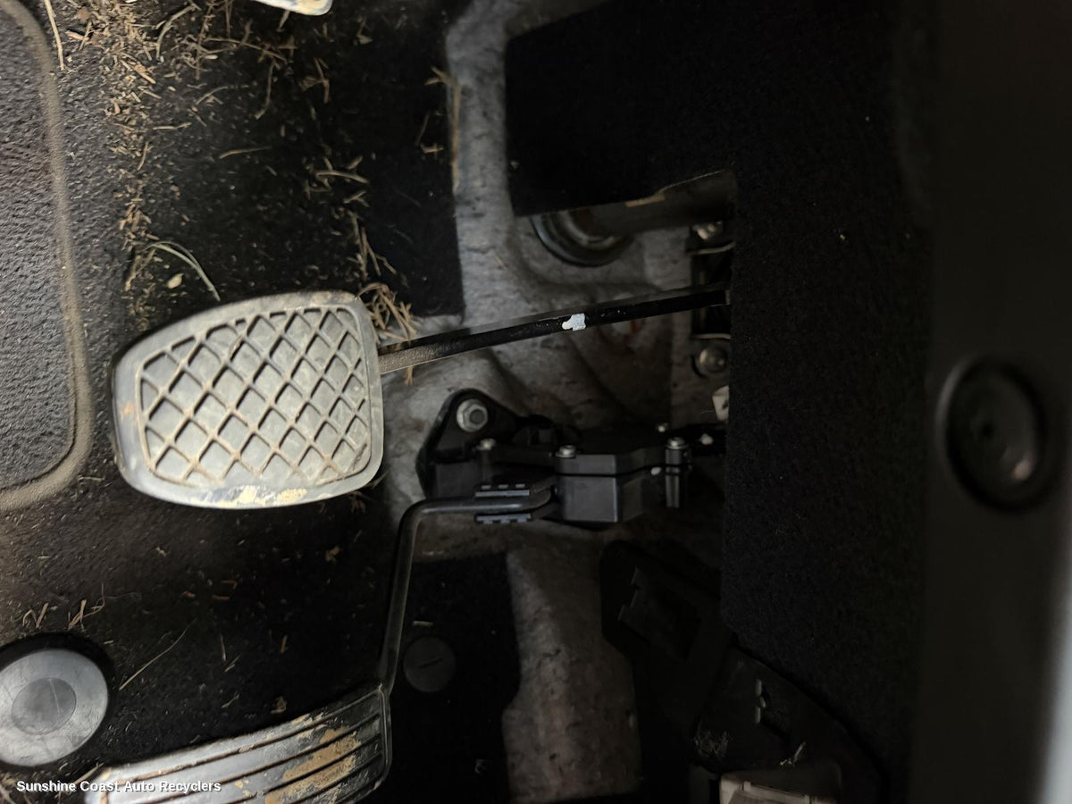 2009-2014 Subaru Outback Pedal Assembly