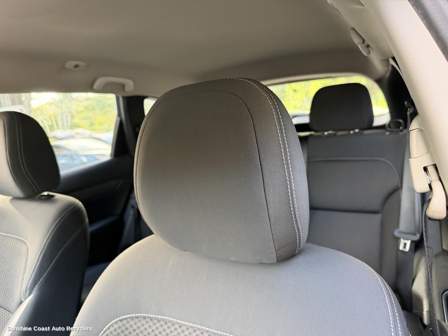 2016-2026 Renault Kaleos Headrest