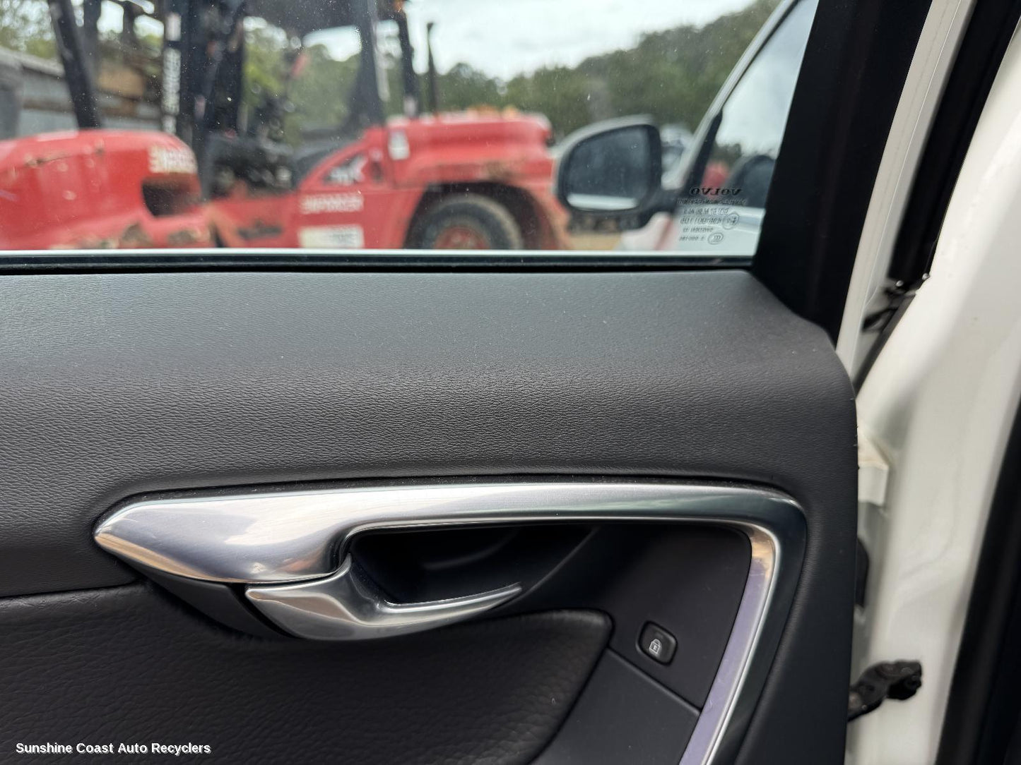 2012 Volvo S60/v60 Door Handle