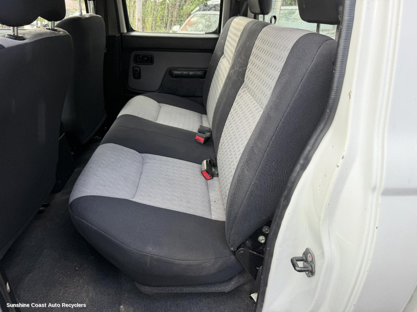 1997-2015 Nissan Navara 2nd Seat  Rear Seat