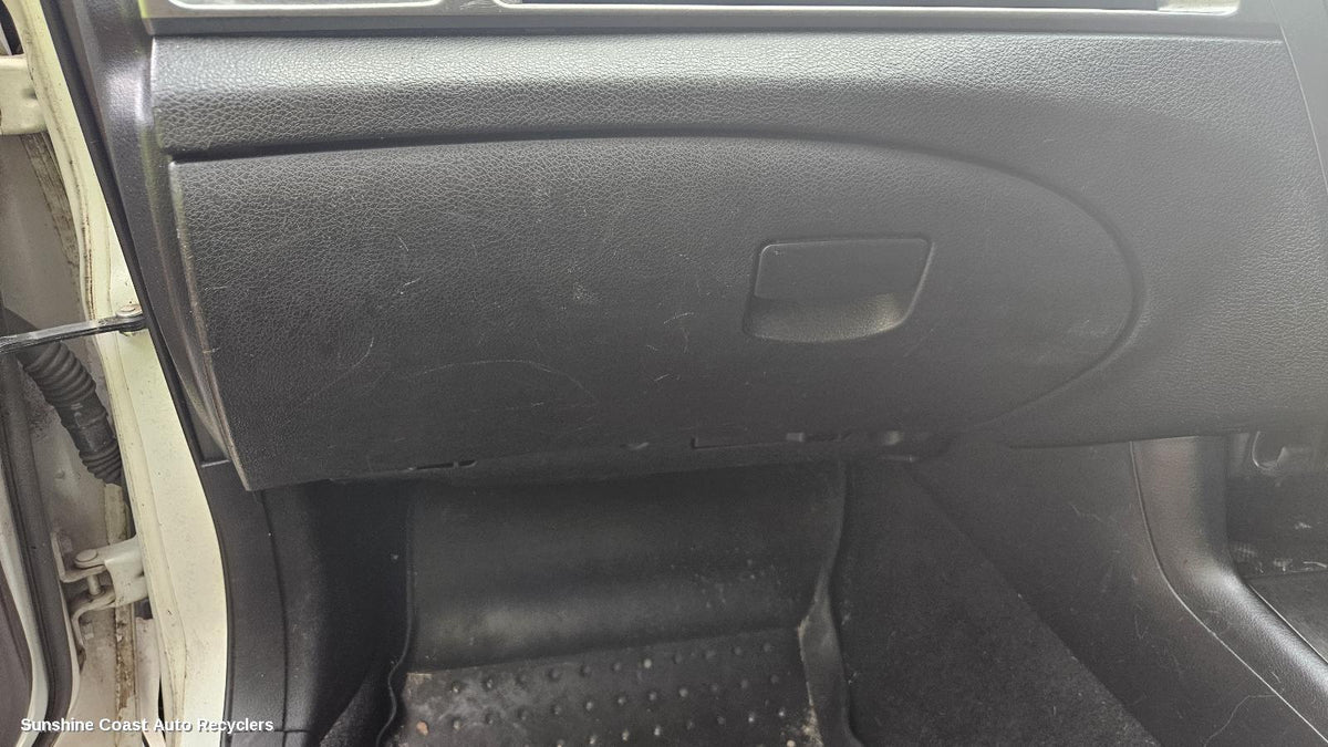 2009-2014 Subaru Liberty Glove Box