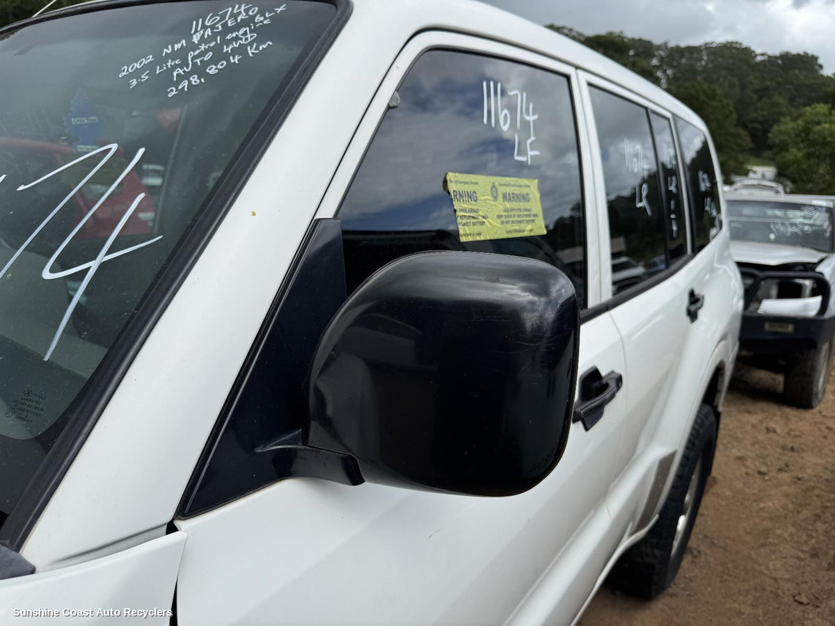 2000-2006 Mitsubishi Pajero Left Door Mirror