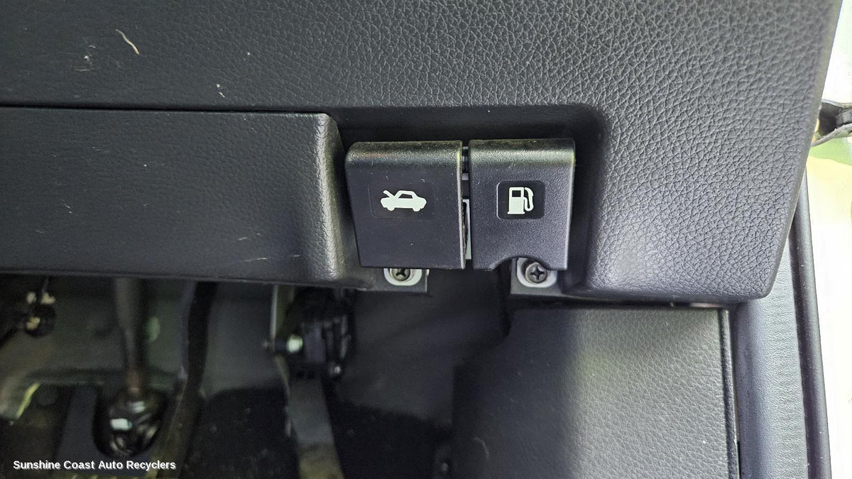 2013-2021 Nissan Qashqai Bonnet Release