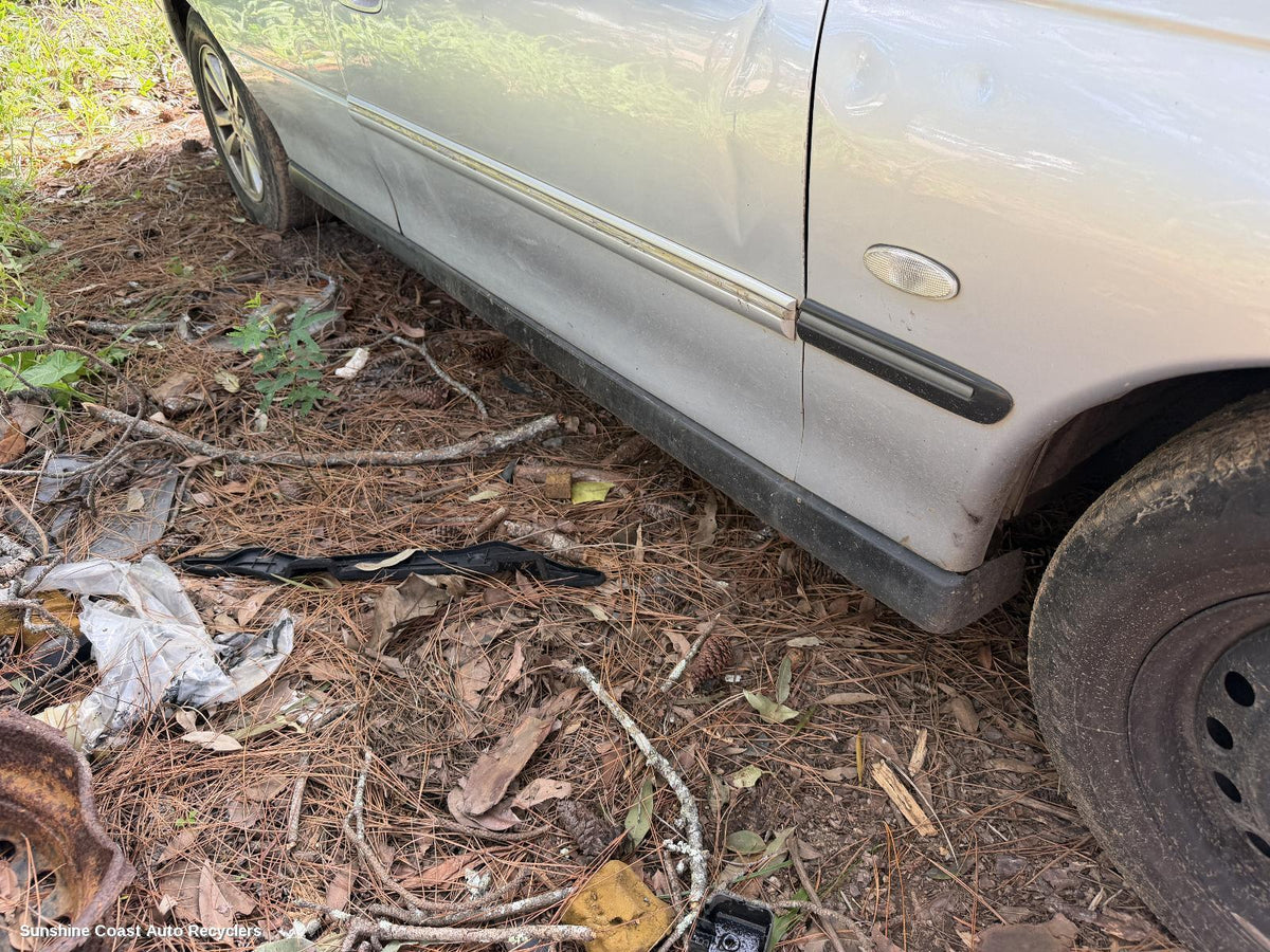 1997-2002 Holden Commodore Side Step Skirt