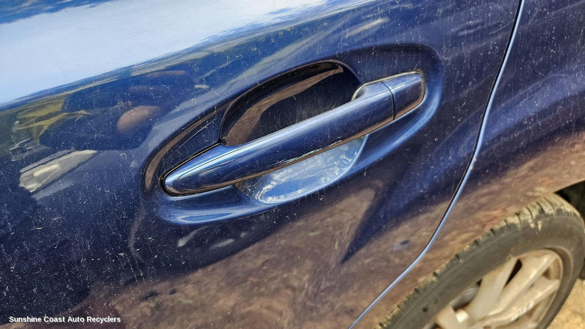 2009-2014 Subaru Liberty Door Handle
