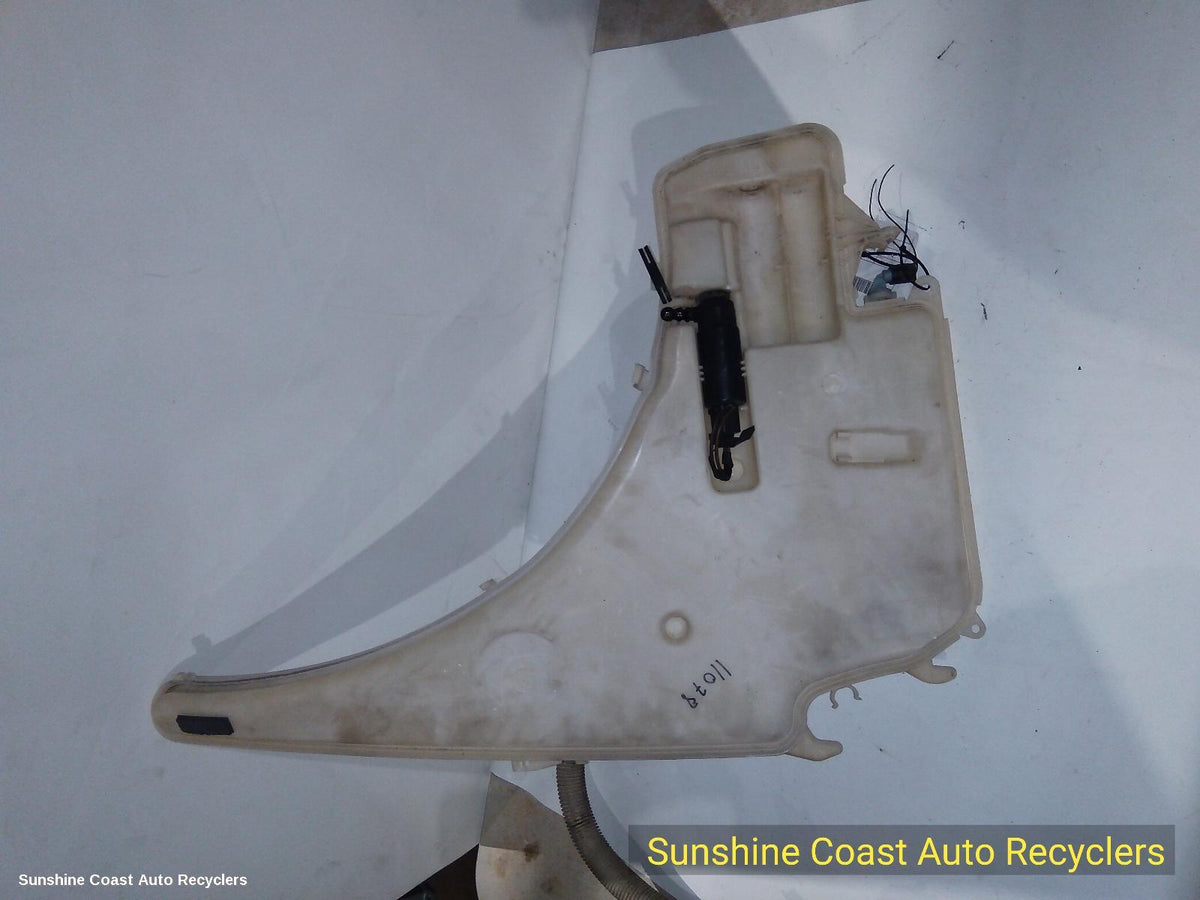 2005-2012 Bmw 3 Series Washer Bottle