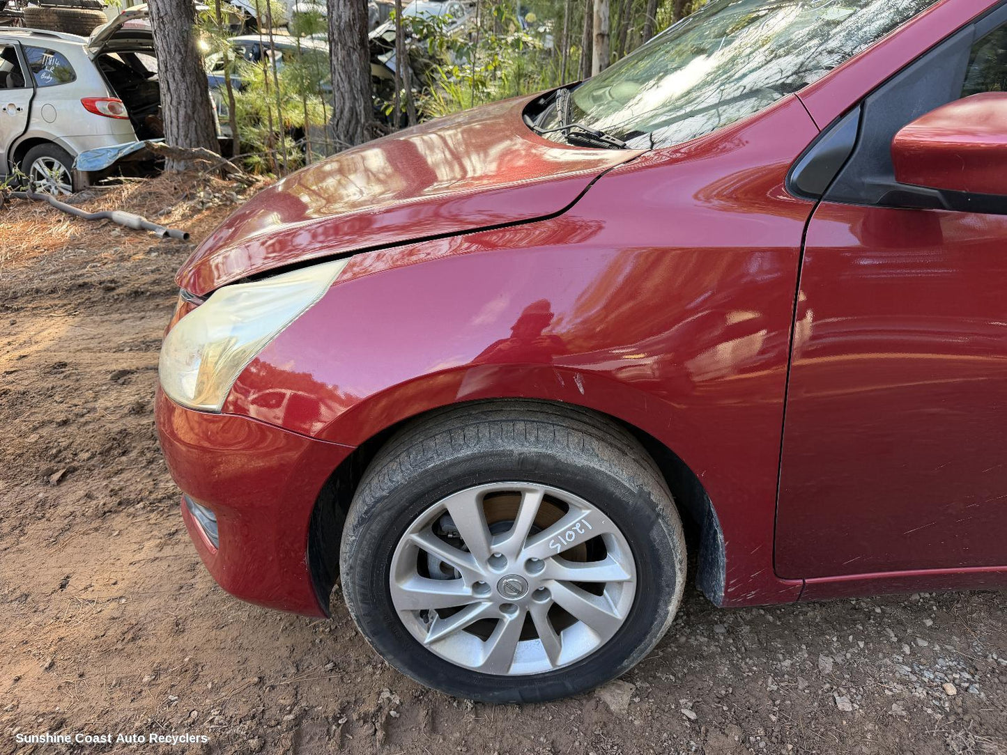 2013-2016 Nissan Pulsar Left Guard