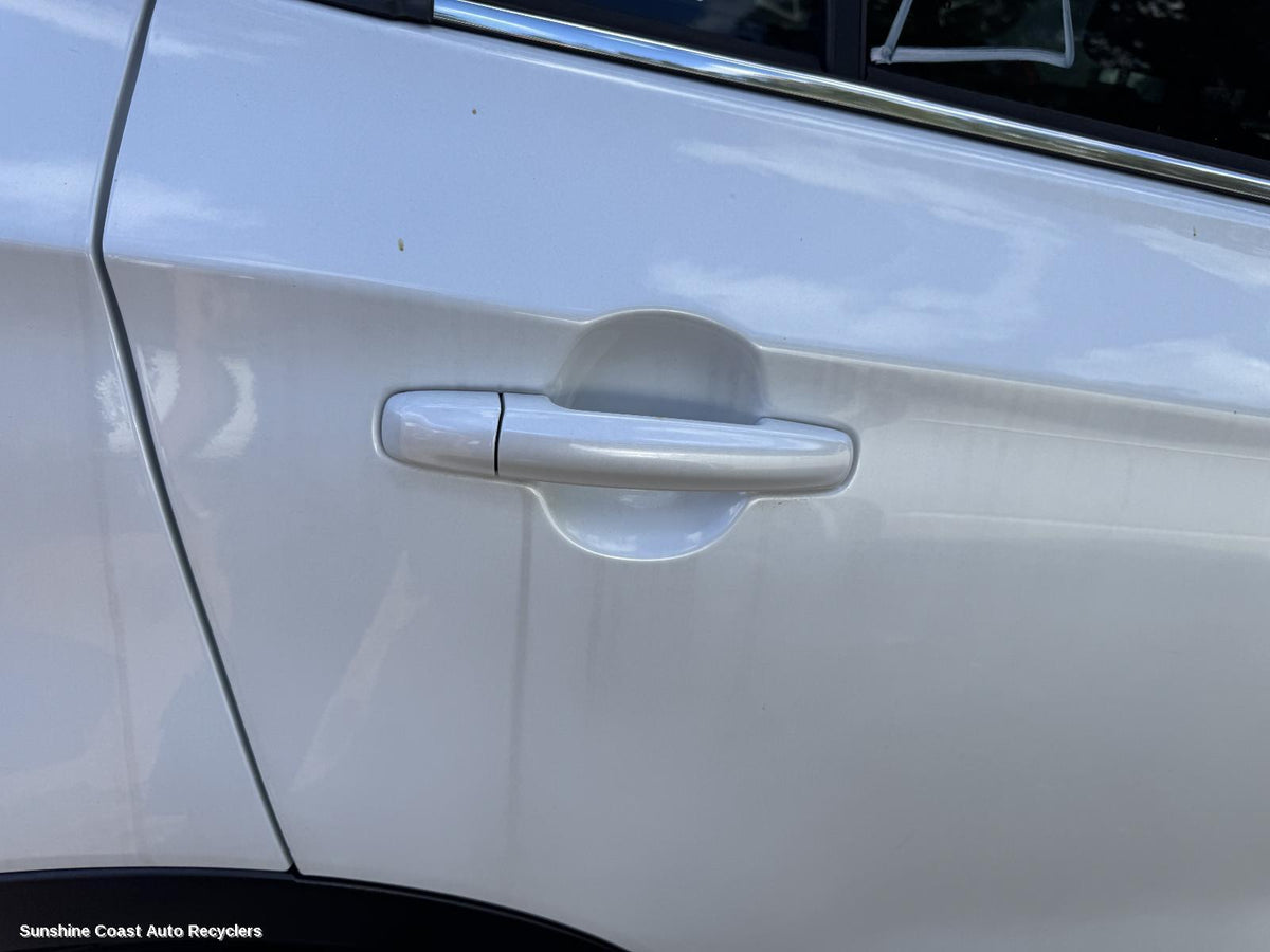 2013-2022 Suzuki S-cross Door Handle