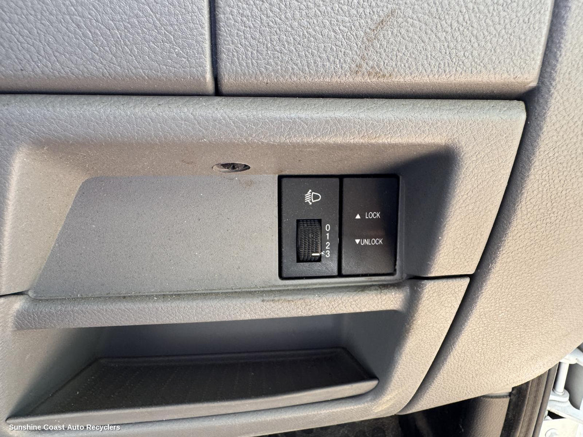 2013-2023 Ldv V80 Misc Switch Relay