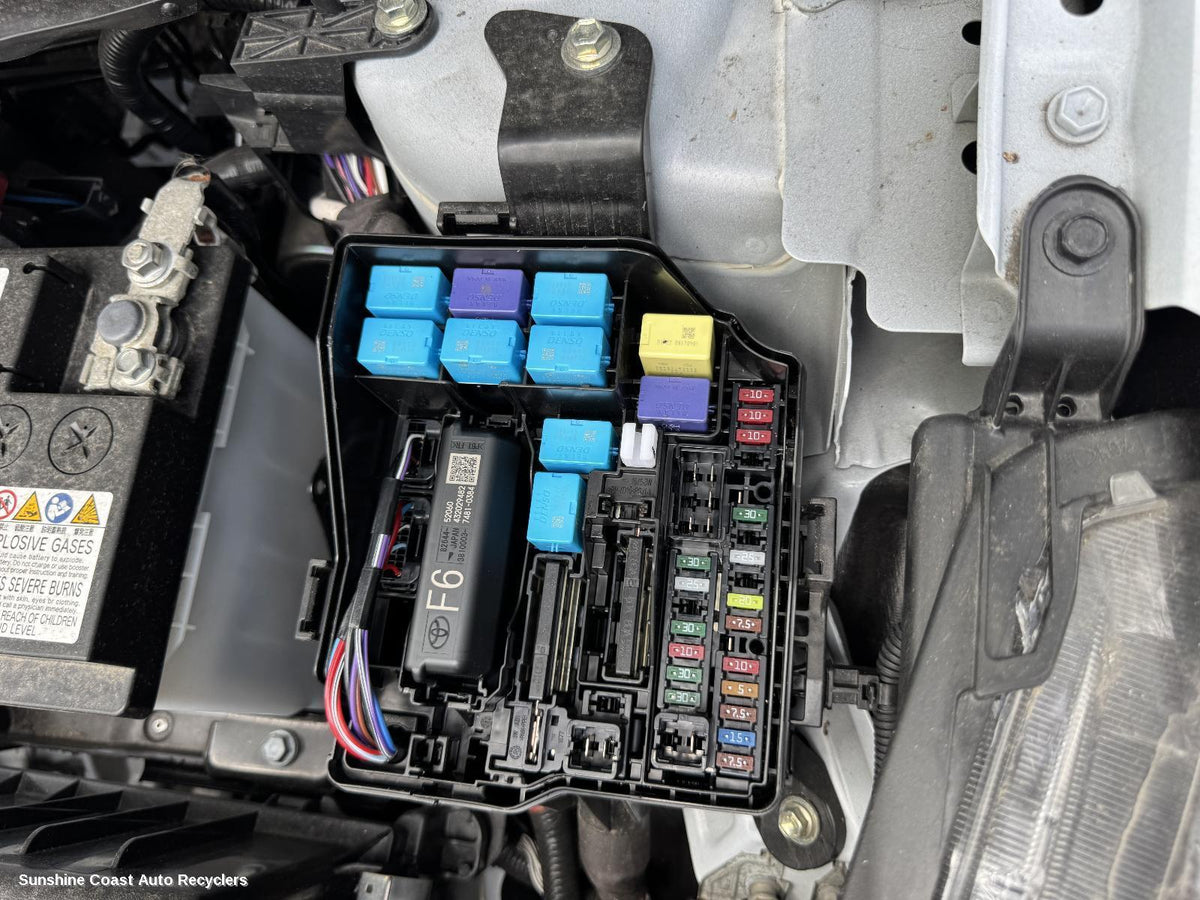 2020-2024 Toyota Yaris Fuse Box