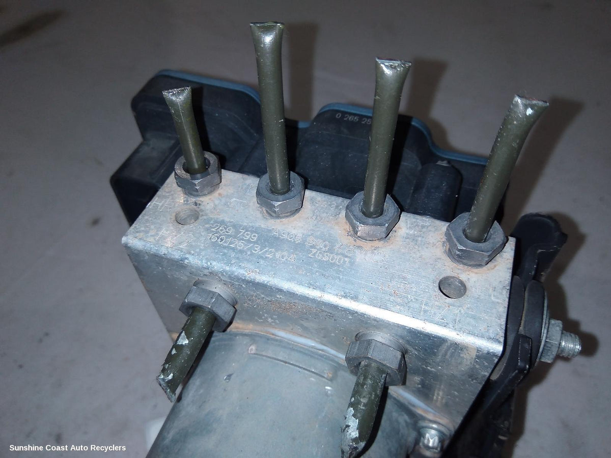 2006-2018 Mercedes Sprinter Abs Pump Modulator