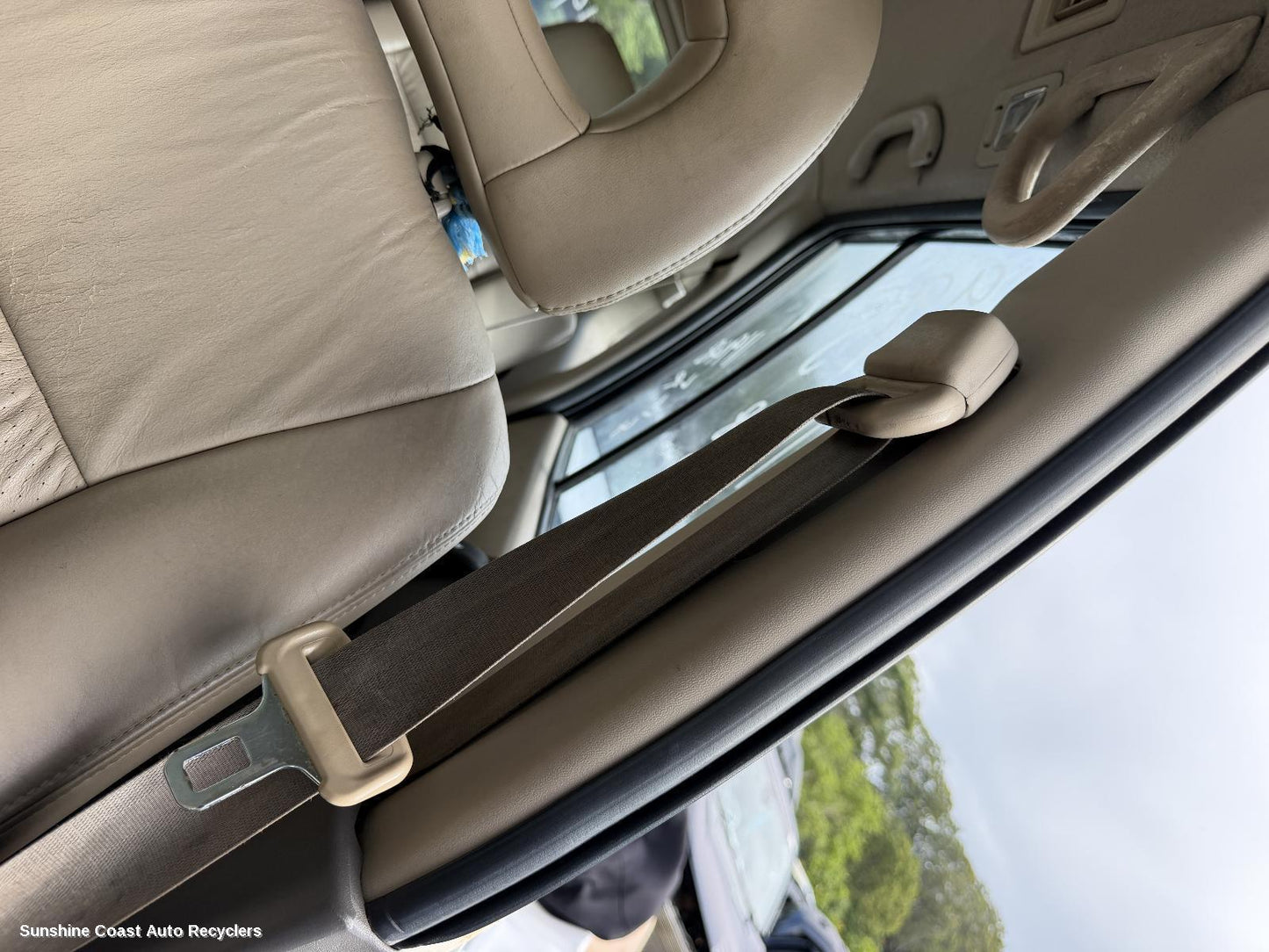 2000-2002 Mitsubishi Pajero Seatbelt Stalk