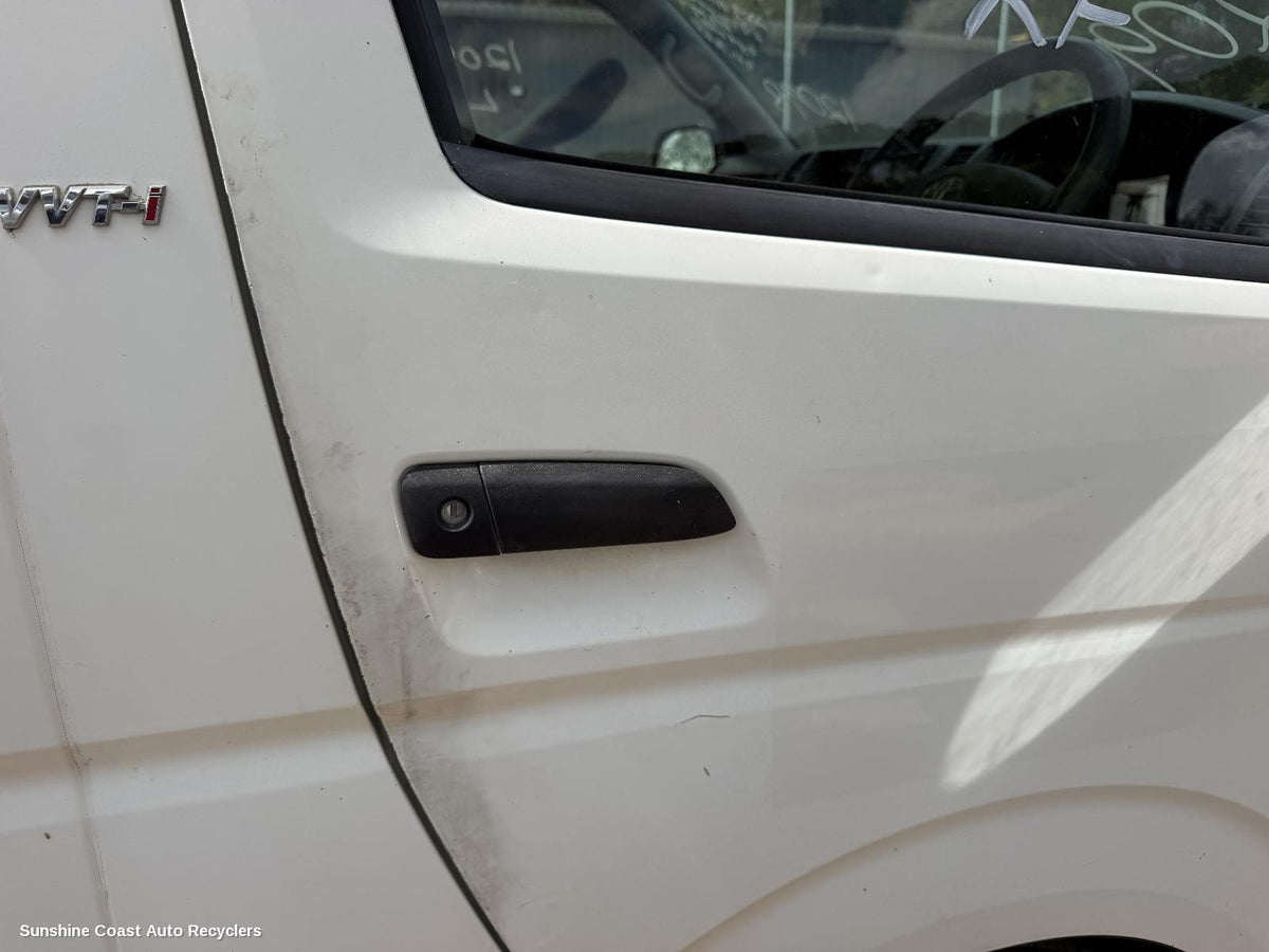 2005-2019 Toyota Hiace Door Handle