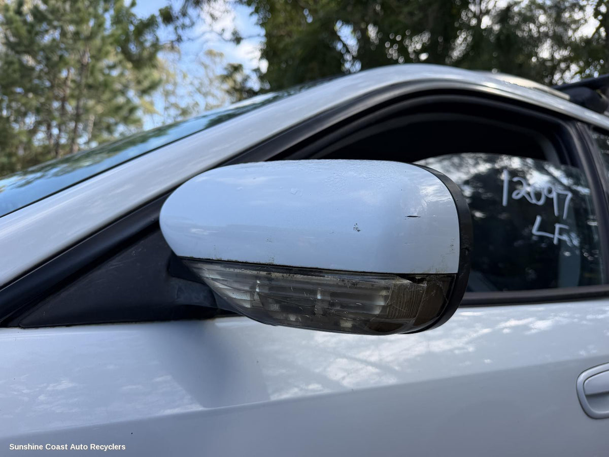 2003-2006 Subaru Outback Left Door Mirror