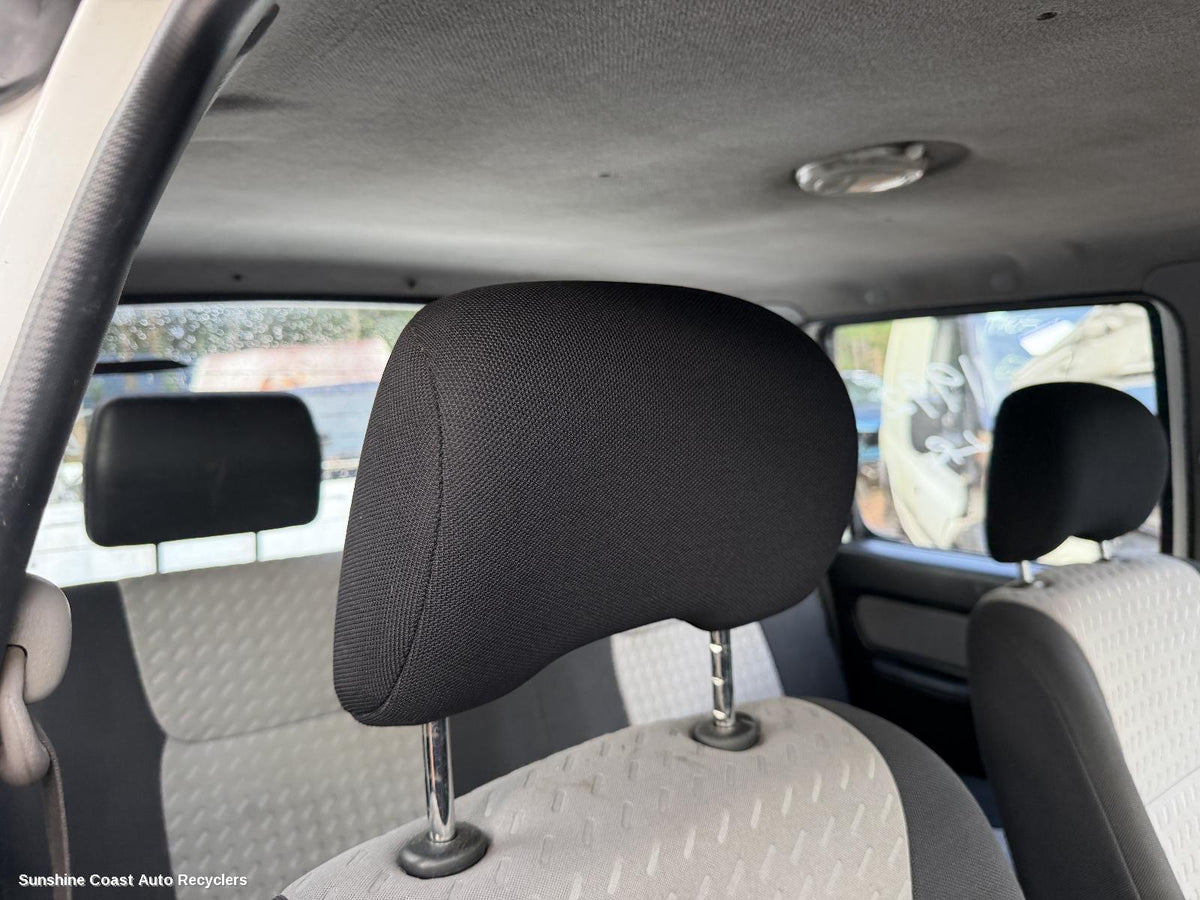 2001-2015 Nissan Navara Headrest