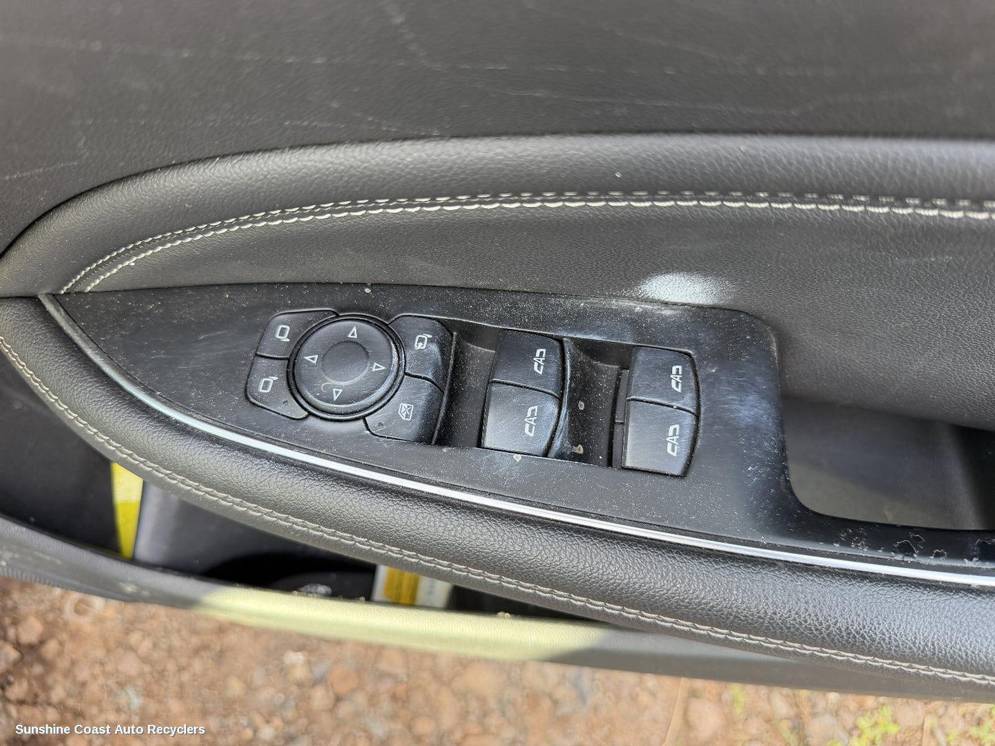 2017-2020 Holden Commodore Pwr Dr Wind Switch