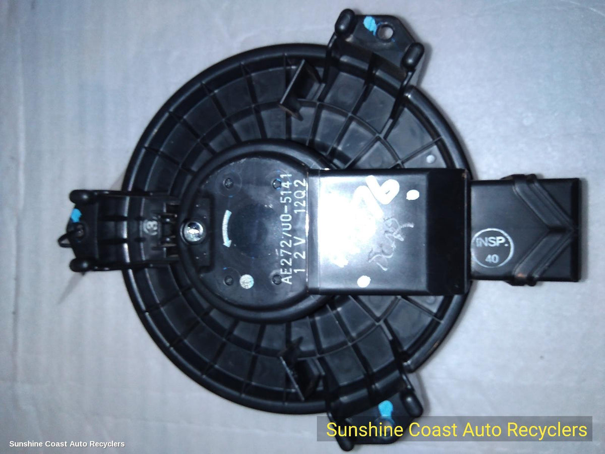 2013-2019 Toyota Corolla Heater Fan Motor