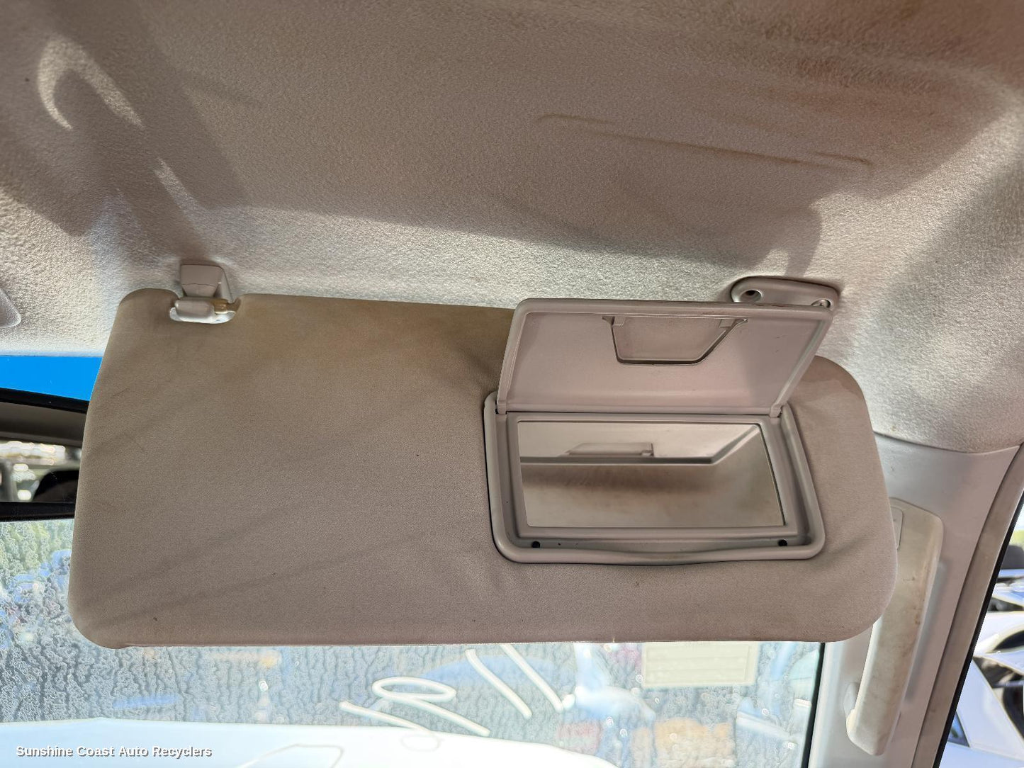 2006-2014 Mitsubishi Pajero Sunvisor
