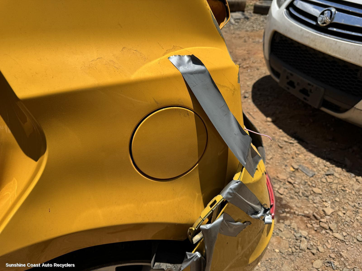 2015 Hyundai Accent Fuel Door   Filler