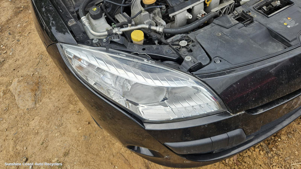 2010-2013 Renault Megane Right Headlamp