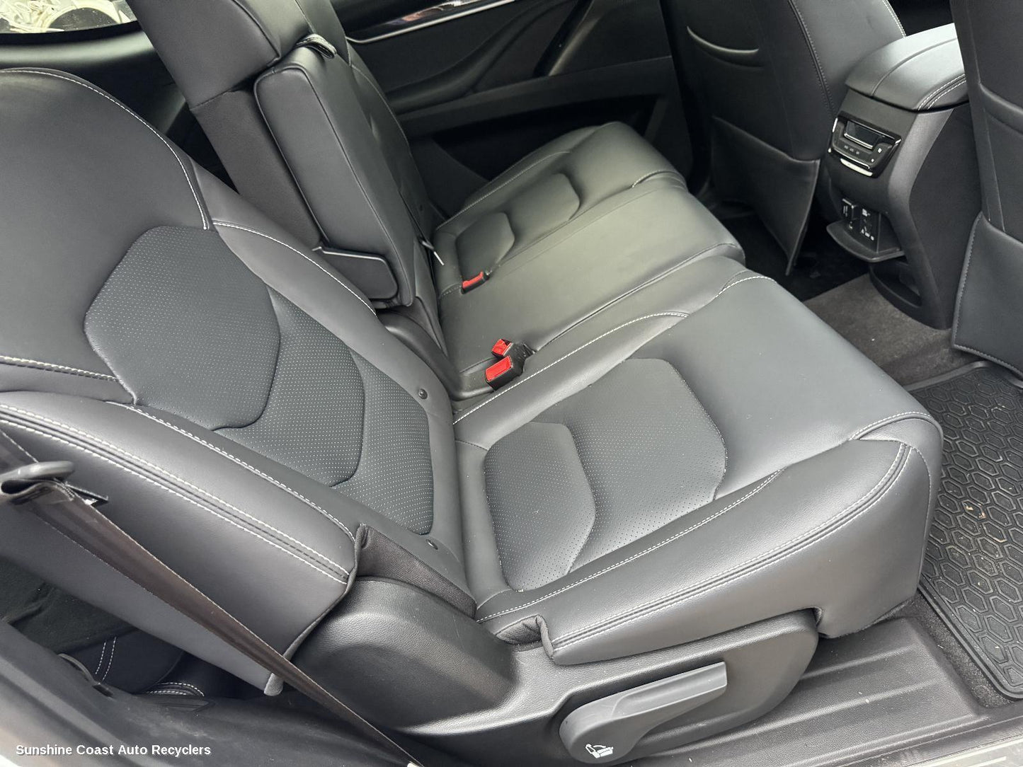 2022 Ldv D90 2nd Seat  Rear Seat
