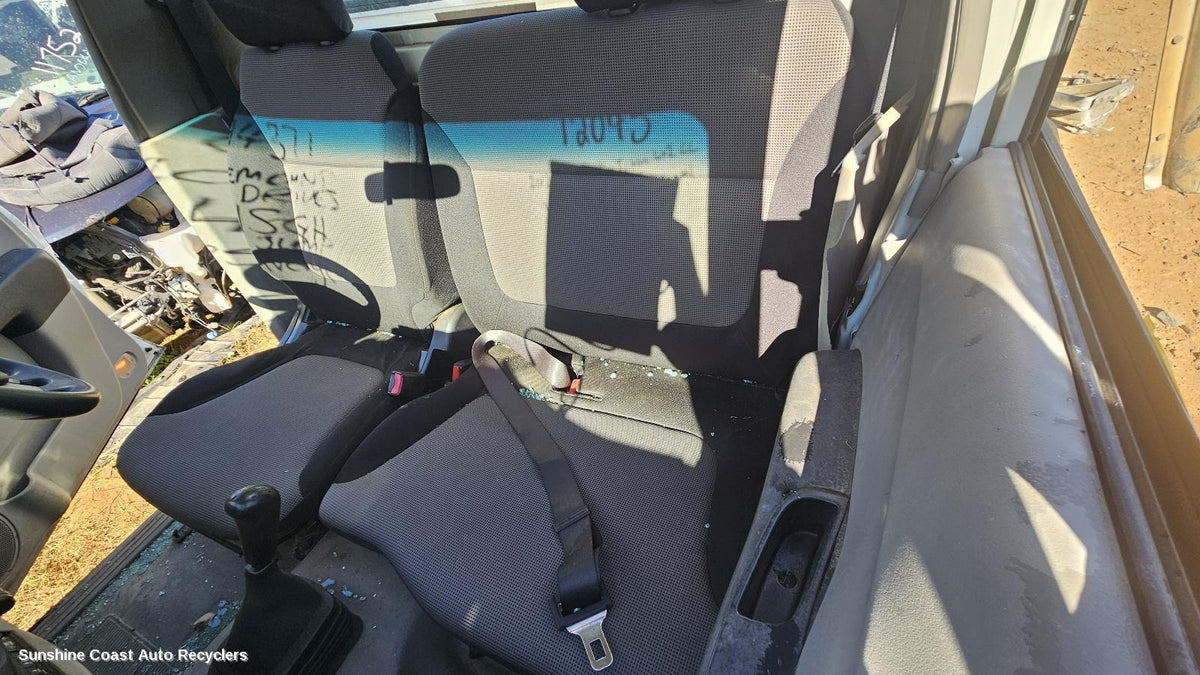 2009-2015 Mitsubishi Triton Front Seat