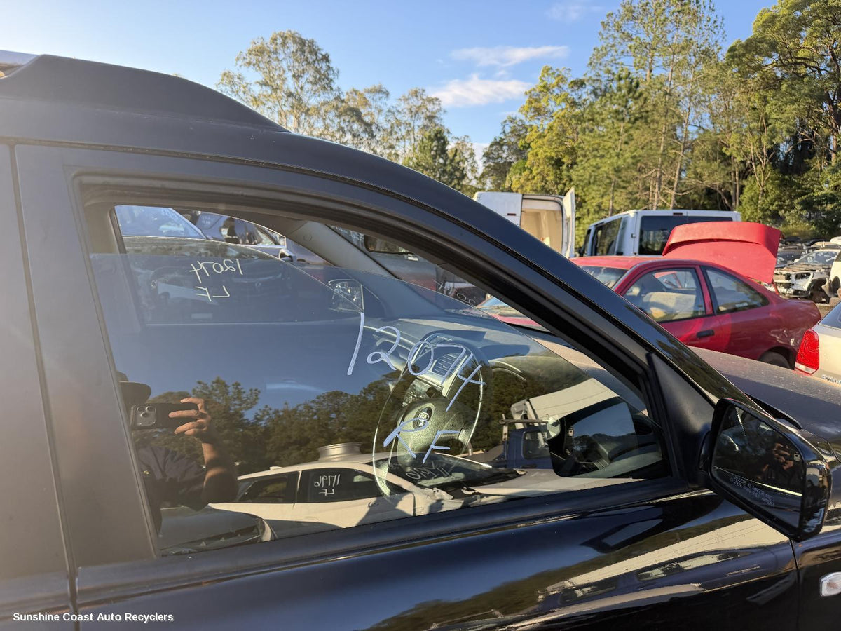 2005-2010 Kia Sportage Right Front Door Window