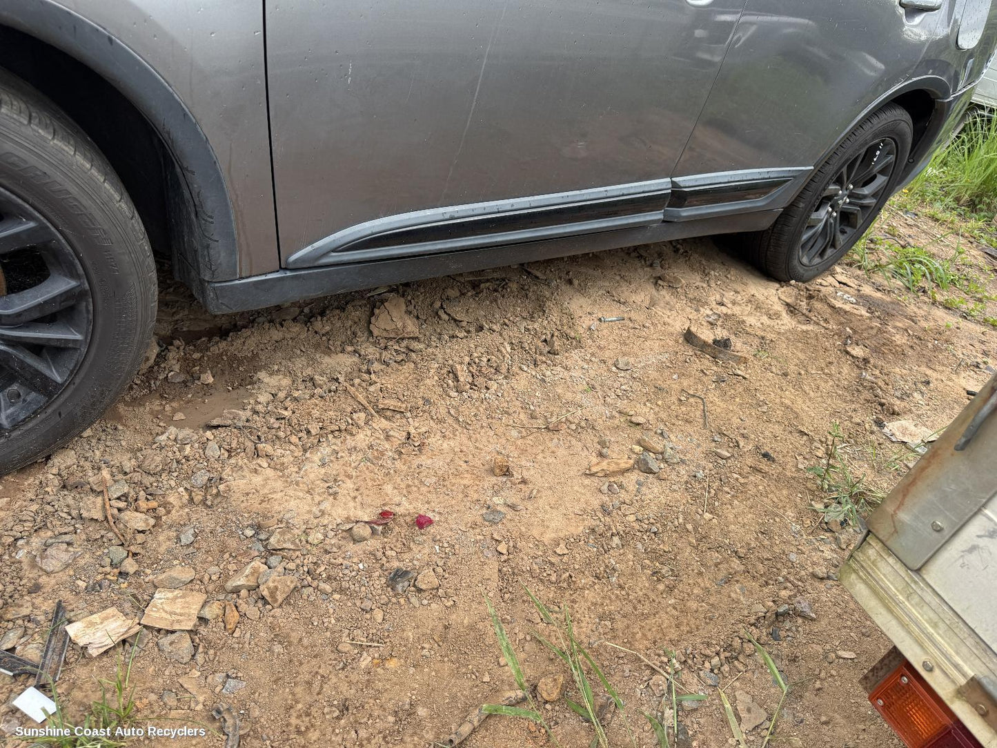 2018 Mitsubishi Outlander Side Step Skirt