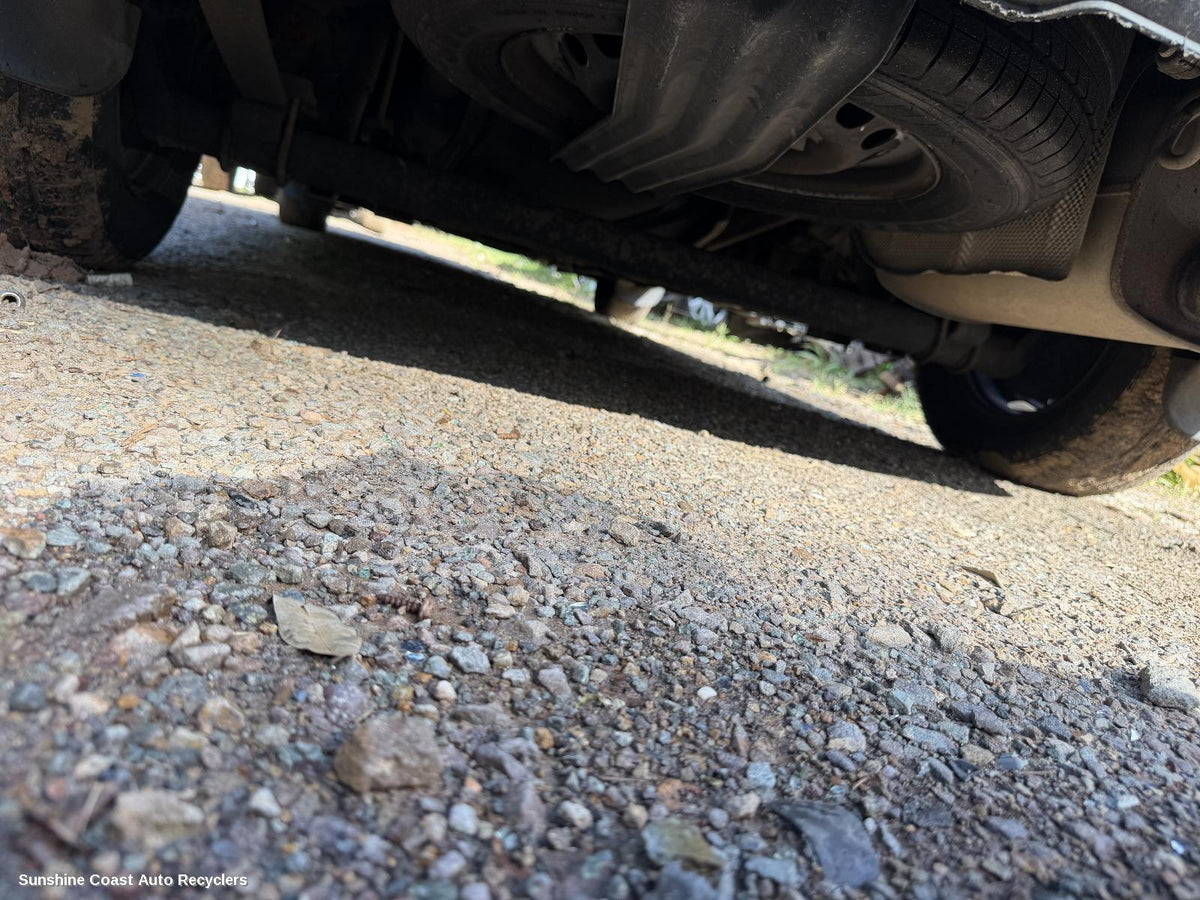 2004-2015 Volkswagen Caddy Rear Axle Beam  Fwd