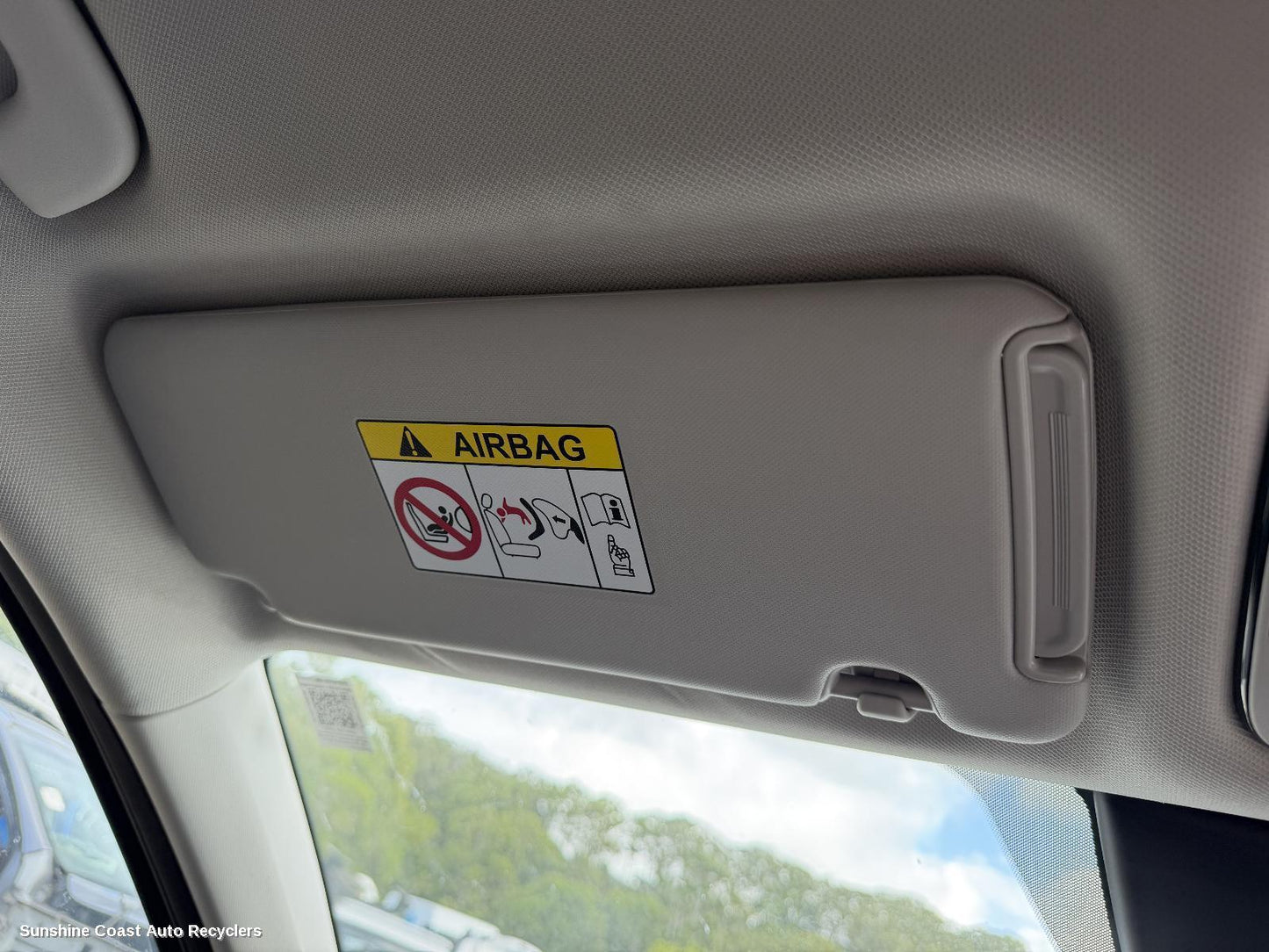 2024-2026 Hyundai Tucson Sunvisor