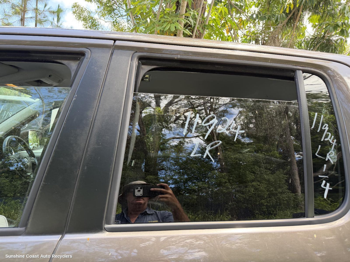 2010-2022 Volkswagen Amarok Left Rear Door Window
