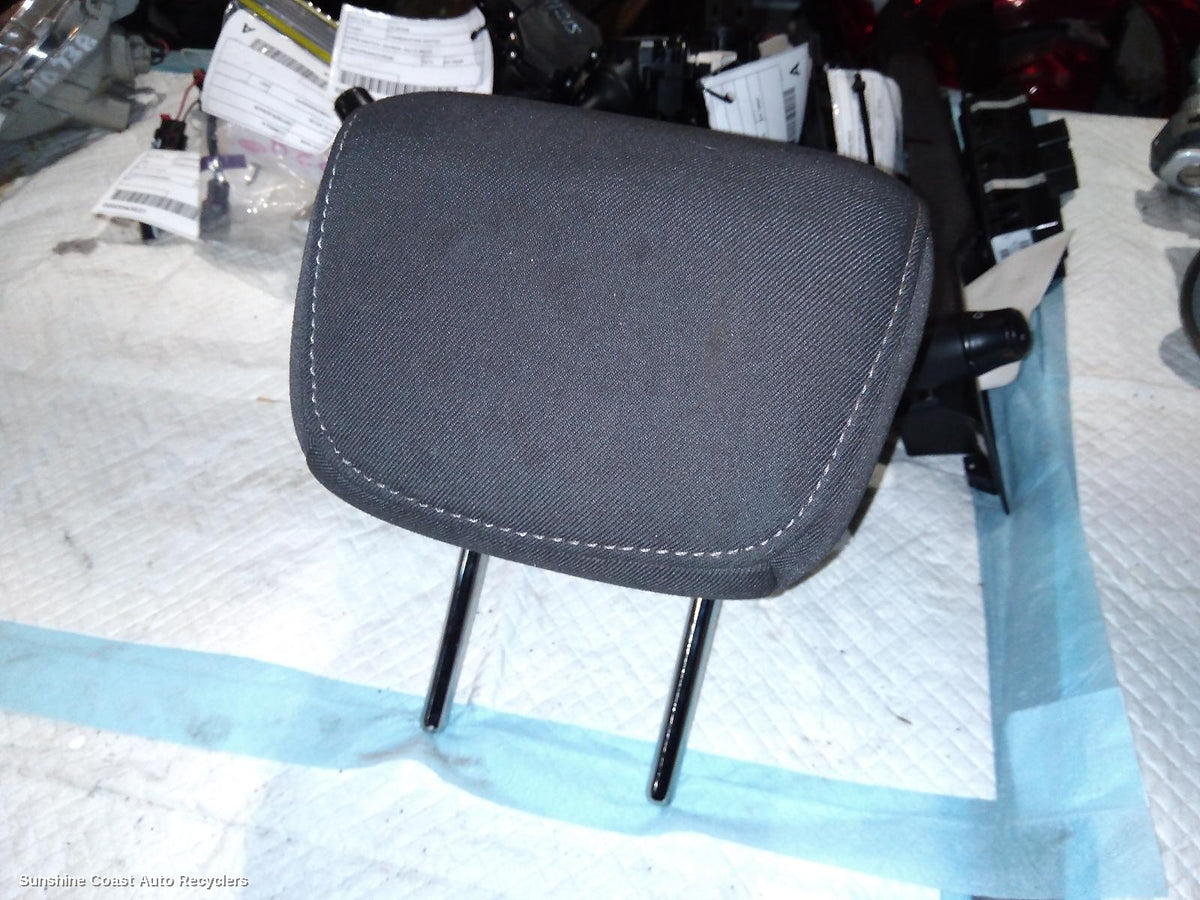 2011-2015 Ford Focus Headrest