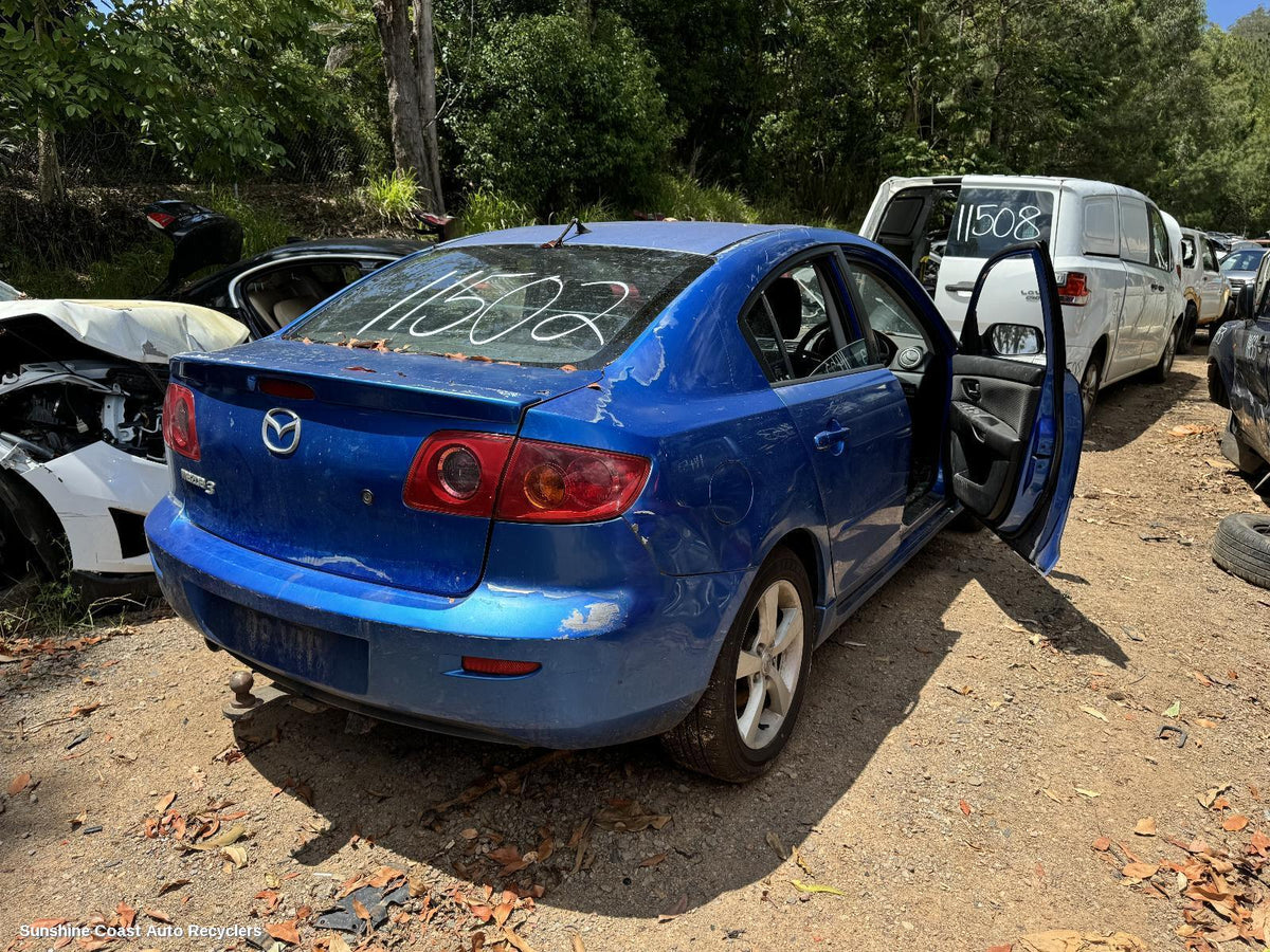 2003-2009 Mazda 3 Right Guard