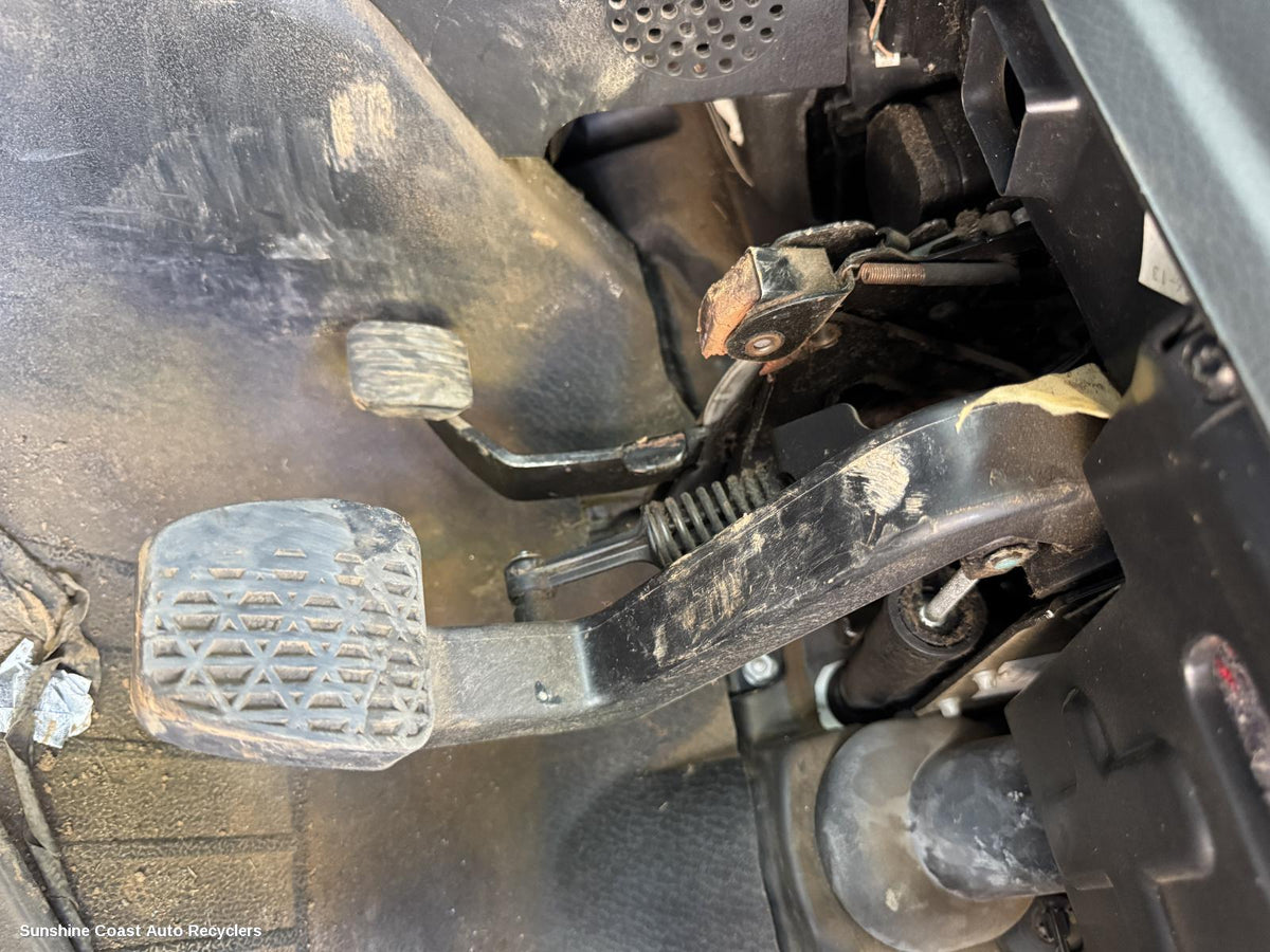 2011-2015 Mercedes Vito Pedal Assembly