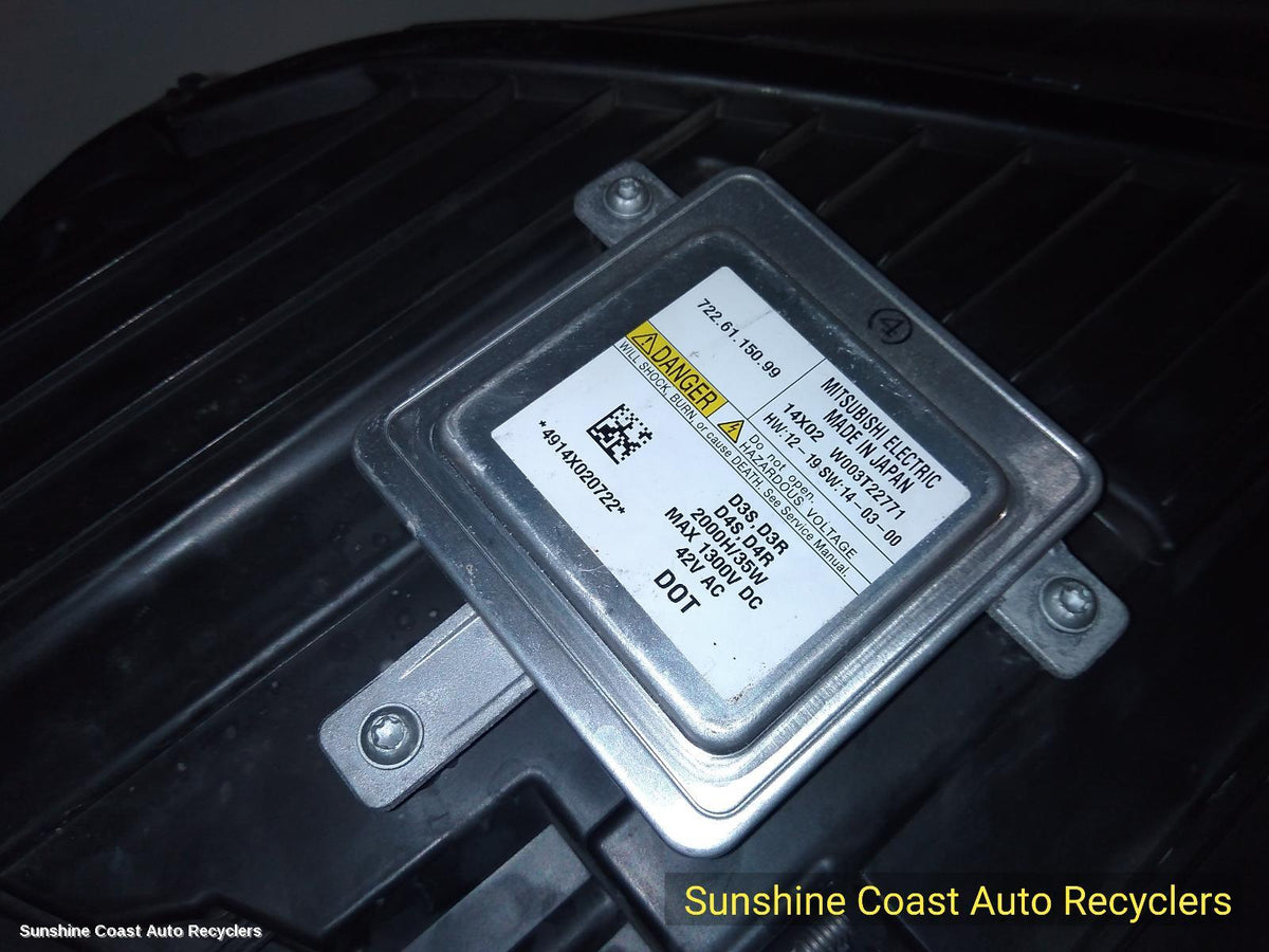 2013-2019 Volvo S40 Right Headlamp