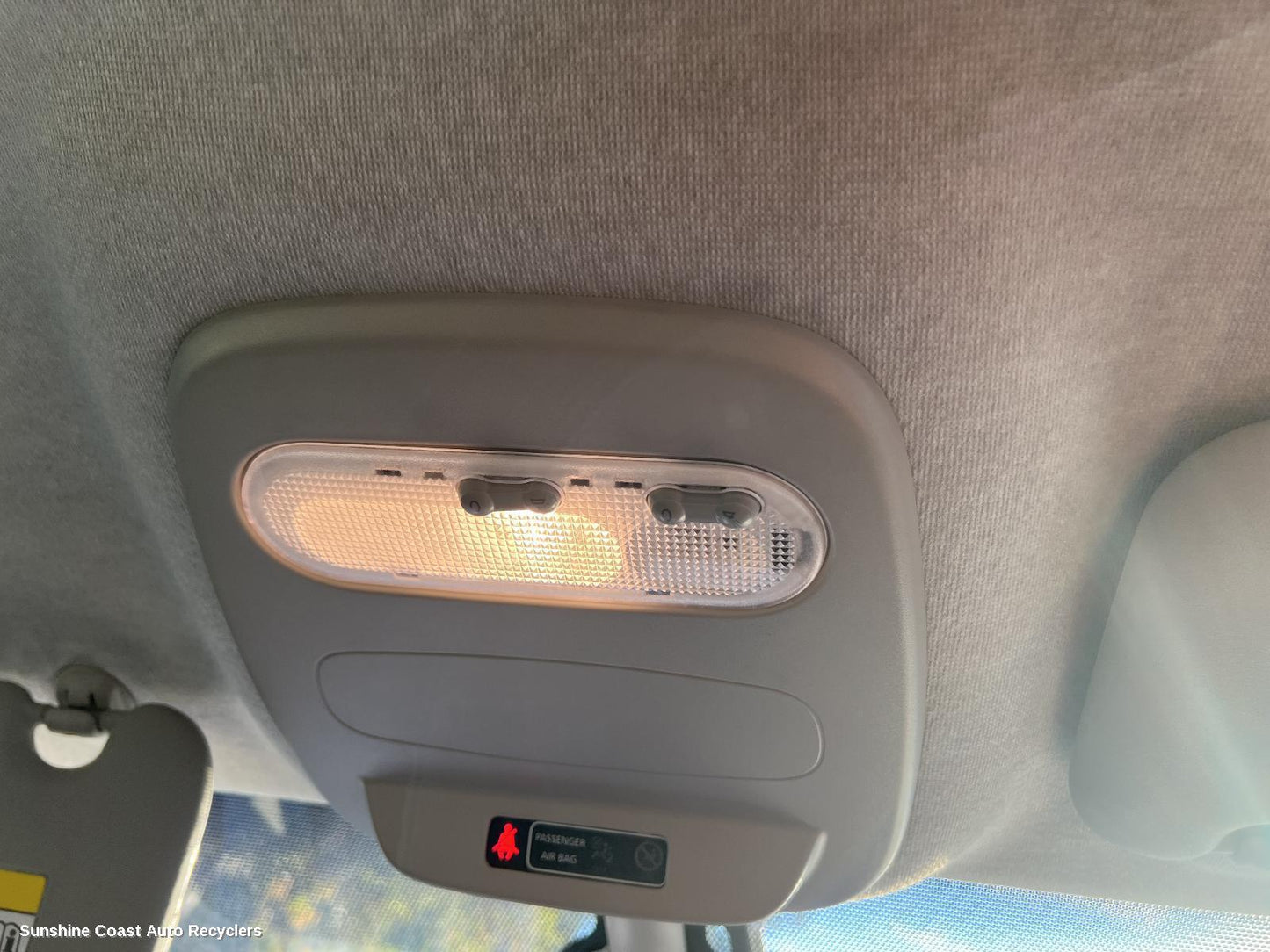 2015-2026 Renault Trafic Courtesy Light