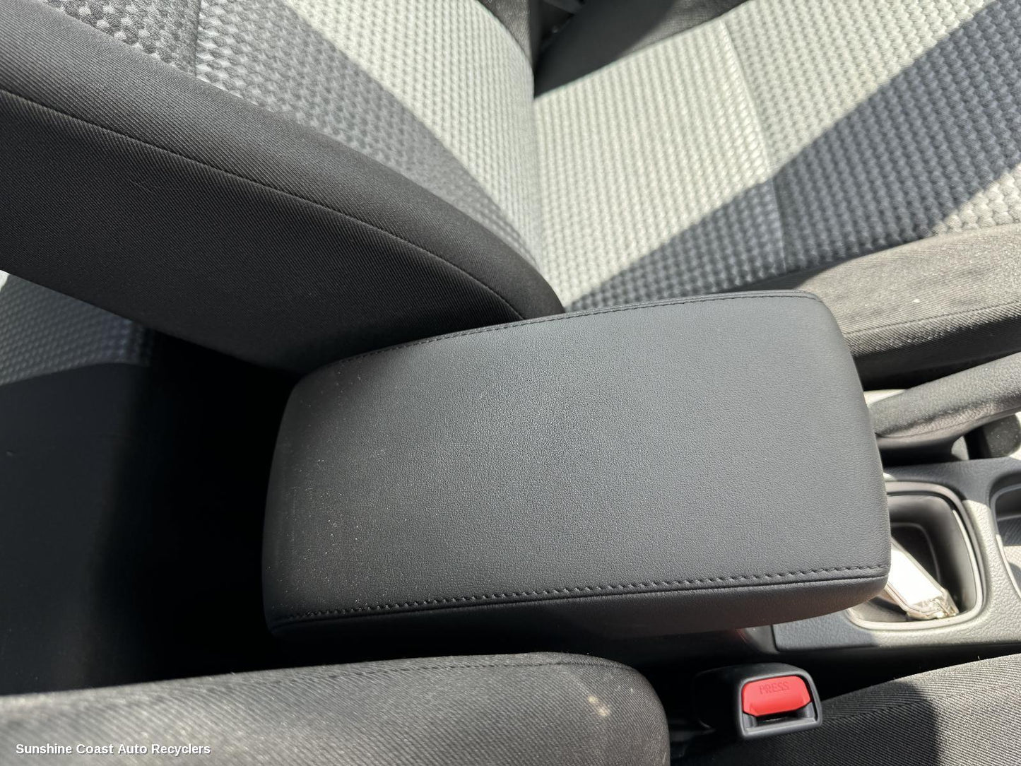 2023 Suzuki S-cross Console