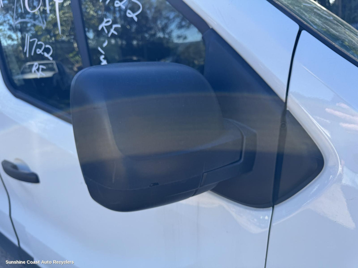 2016 Renault Trafic Right Door Mirror