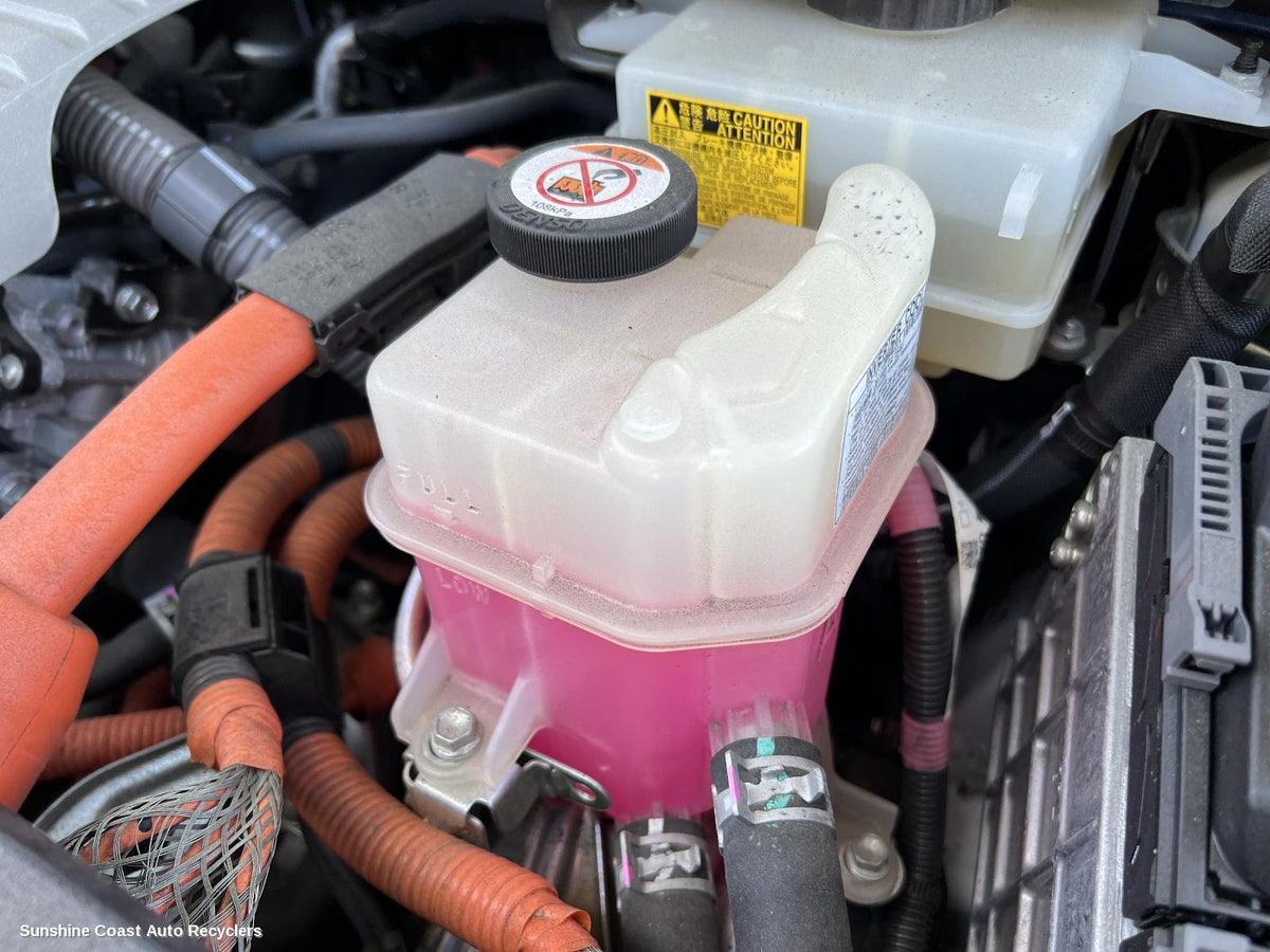 2010-2020 Lexus Ct200h Overflow Bottle