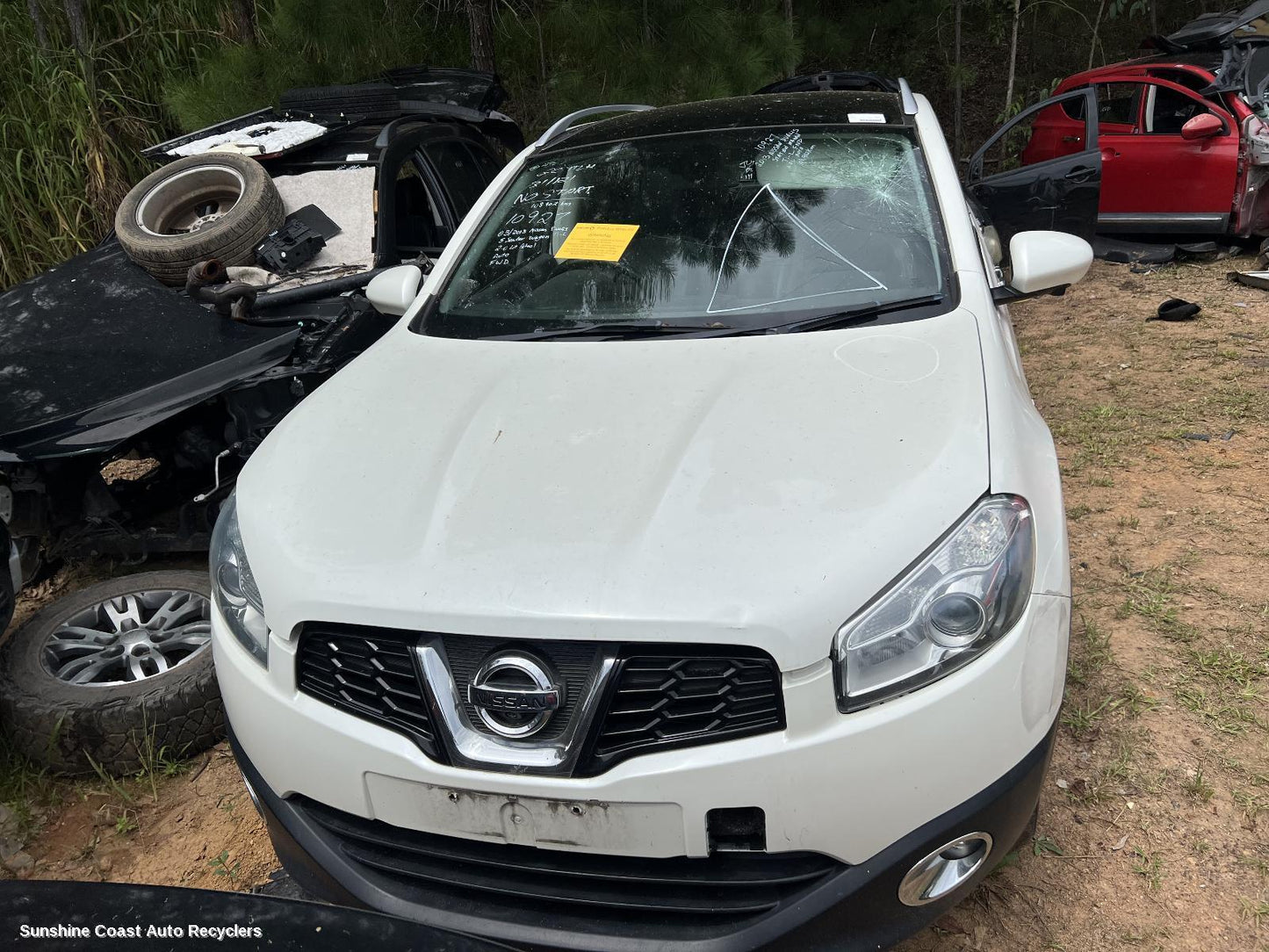2013 Nissan Dualis Wiper Motor