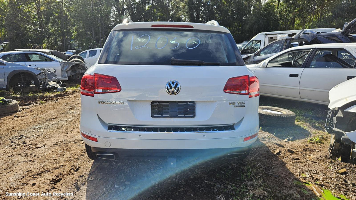 2010-2018 Volkswagen Touareg Wiper Motor