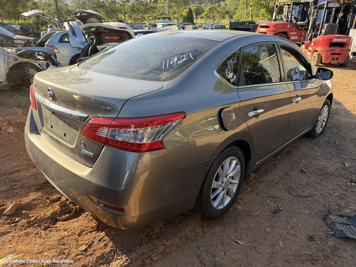 2012-2017 Nissan Pulsar Bootlid Tailgate
